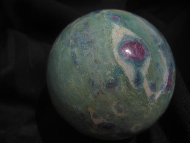 Zoisite with Ruby Sphere - Dispels Letharthy 1660